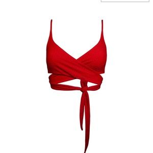 Lin Geranium Bikini Top in BLACK